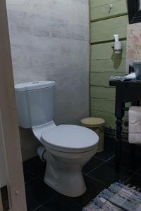 A bathroom at Бутик-Отель "Доходный Дом Листратовой"