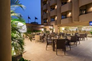 Restoran või mõni muu söögikoht majutusasutuses Hotel Alvalade