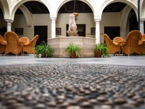 A seating area at Palacio Marques de la Gomera