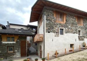 Tòa nhà nơi nhà nghỉ trang trại tọa lạc