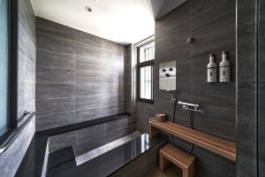 Bagno di Yen Hotspring