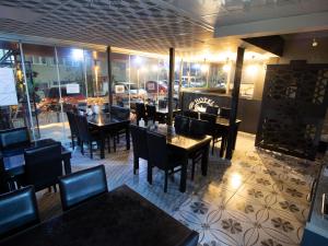 Posezení v ubytování Exporoyal Hotel