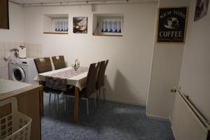 Kuchyň nebo kuchyňský kout v ubytování Haus Stricker
