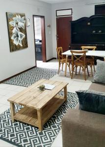 Imagen de la galería de Laboria 102 & 103, en Harrismith