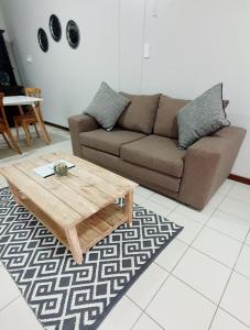 Imagen de la galería de Laboria 102 & 103, en Harrismith