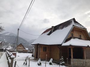 Planinski biser Mokra Gora pozimi