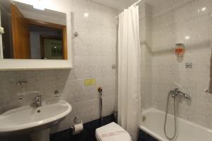 Koupelna v ubytování Hotel Mallas