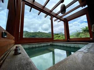 A piscina localizada em I'Lumiar Loft ou nos arredores