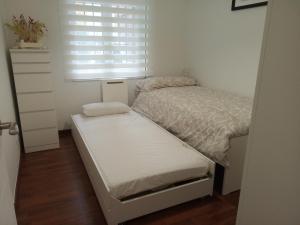 Postel nebo postele na pokoji v ubytování FRANPAVI Aviles