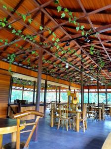 Restaurace v ubytování HOTEL BESAR BULAN BARU - Senggigi