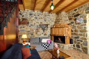 A seating area at Villa Areti - A Cottage in the Cretan Nature