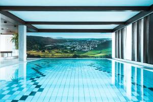 Bazén v ubytování Hotel Adler Asperg nebo v jeho okolí