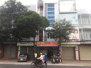 Hosté ubytování Nhà nghỉ Linh Quân