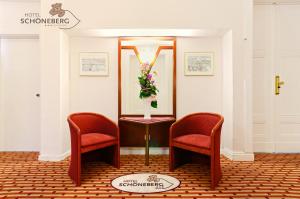 Posezení v ubytování Hotel Schöneberg