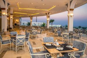 Ресторан / й інші заклади харчування у Sunrise Diamond Beach Resort -Grand Select