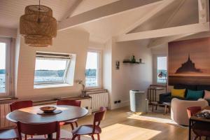 Gallery image of Dinard, très bel appartement***** avec vue sur mer in Dinard