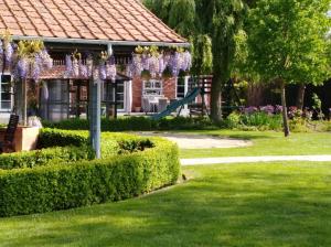 Zahrada ubytování 't Hooghe Licht Bed & Breakfast