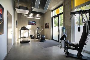 Fitness centrum a/nebo fitness zařízení v ubytování Hotel K99