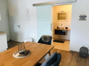 Kuchnia lub aneks kuchenny w obiekcie Wohlfühl-Appartement Kreischberg inclusive Murau SommerGästeCard