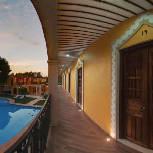 Πισίνα στο ή κοντά στο Hotel Tuul