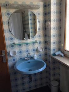 Koupelna v ubytování Hotel Tannerhof + 31 fotografií