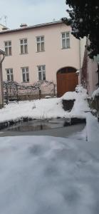 Lovecký Apartmán na náměstí ve Frenštátě pod Radhoštěm v zime