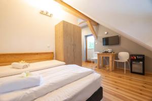 Billede fra billedgalleriet på NOCLEGI DREWNIANA CHAŁUPA i Kobyla Góra + 15 billeder