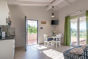 Kuchyň nebo kuchyňský kout v ubytování Podere n°8 Agriturismo in Maremma