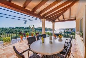 A balcony or terrace at Algueret