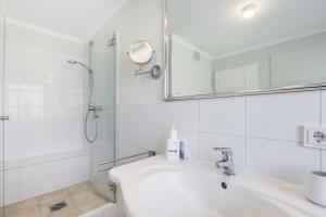 Ένα μπάνιο στο Haus Weissenburg, Whg EG West +12 φωτογραφίες