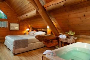 
A bed or beds in a room at Justin Trails Resort

