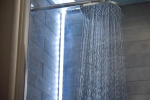 Koupelna v ubytování Seasidelongo Houses 1 min from the beach of Nikiti + 60 fotografií