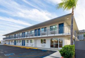 Gallery image of Motel 6-Fontana, CA in Fontana