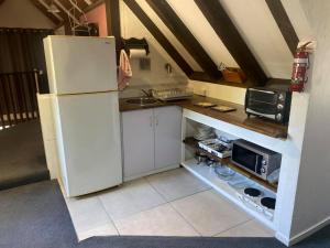 Kuchyňa alebo kuchynka v ubytovaní Arden Country House - The Chalet Bed and Breakfast