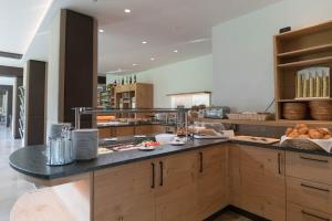 Kuchnia lub aneks kuchenny w obiekcie Aktivhotel Pehab