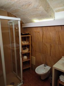 Koupelna v ubytování B&B del Corso Altamura + 46 fotografií