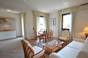 Gallery image of Residence Alle Palme in Riva del Garda