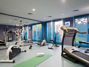 Gimnasio o instalaciones de fitness de Novotel Suites Montpellier Antigone