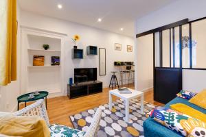 Kuchyň nebo kuchyňský kout v ubytování Le Paquier 23 - Charming apartment in the heart of the Old Town 150m fr