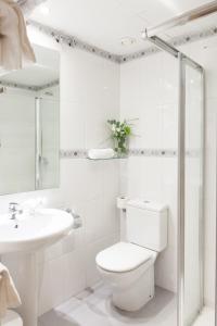 Koupelna v ubytování Hotel Monte Ulia