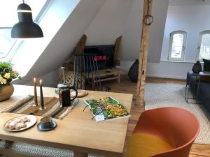 Oleskelutila majoituspaikassa RaumAusbeute Design Apartment Hoher Priester