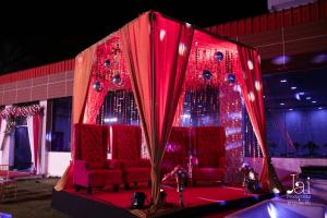 Posezení v ubytování Royal Lotus View Resotel + 37 fotografií