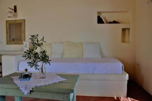 A seating area at Pambelos Lodge