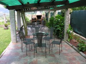 Jardín al aire libre en Casa A Chairiña y A Revolta