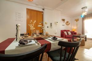 ห้องอาหารหรือที่รับประทานอาหารของ El apartamento de Maria Jose