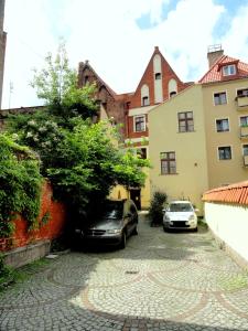 Budova, v ktorej sa apartmán nachádza