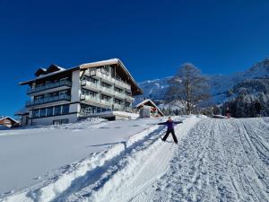 Bergzeit - Hotel & Appartements v zimě + 37 fotografií