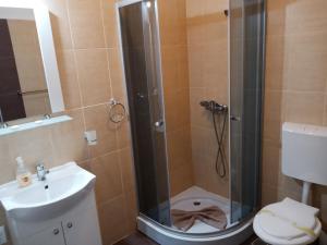Koupelna v ubytování Casa Varipatti