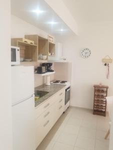 A cozinha ou cozinha compacta de Andoli 1