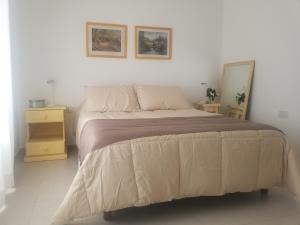 Een bed of bedden in een kamer bij Andoli 1